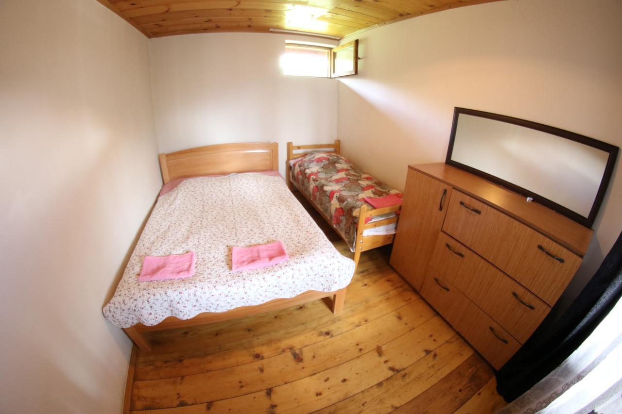 Guest House Keti Margiani Mestia Bagian luar foto