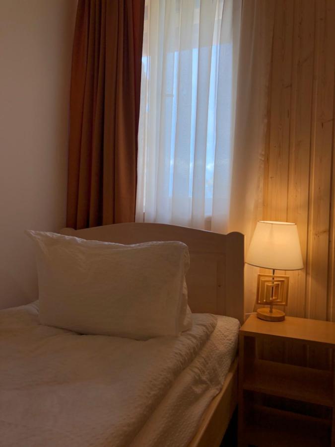 Guest House Keti Margiani Mestia Bagian luar foto